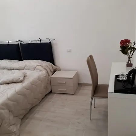 Couette-café Rosa Del Salento 3*