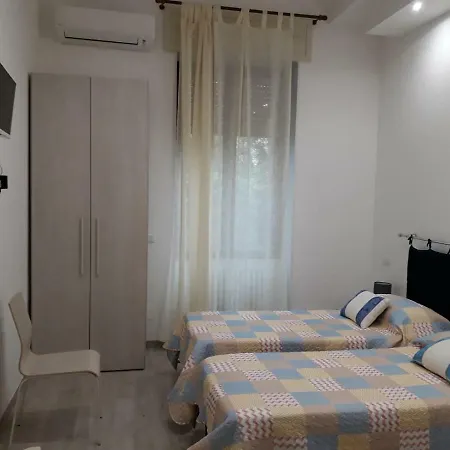 Rosa Del Salento Couette-café Lecce