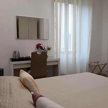 Rosa Del Salento