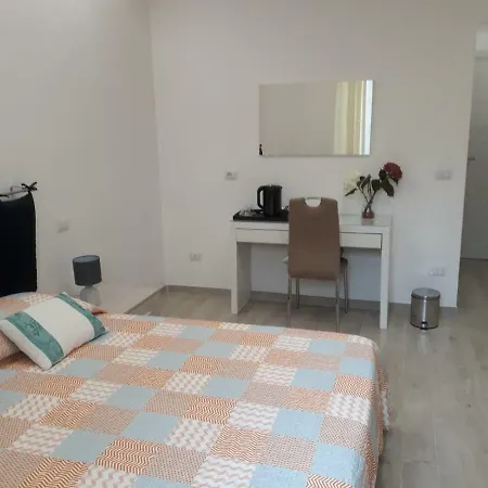 ベッド・アンド・ブレックファスト Rosa Del Salento