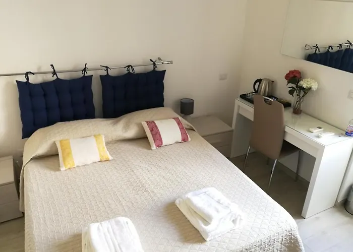 ベッド・アンド・ブレックファスト Rosa Del Salento 3*