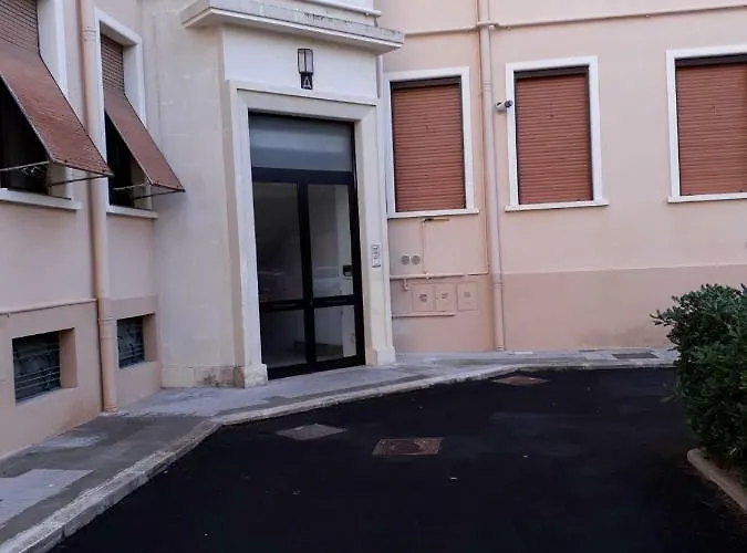 Rosa Del Salento ベッド・アンド・ブレックファスト 3*